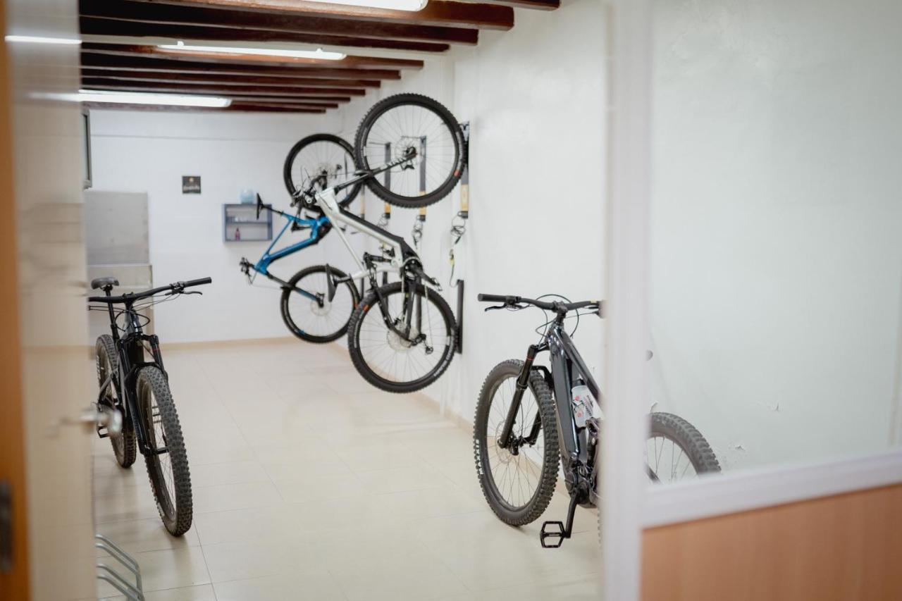 Apartaments Ca L'Albert La La Pobla de Segur Esterno foto