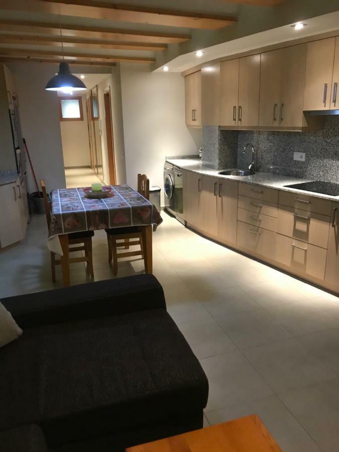 Apartaments Ca L'Albert La La Pobla de Segur Esterno foto